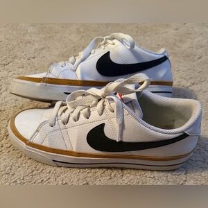 Nike Women’s Court Legacy Shoes